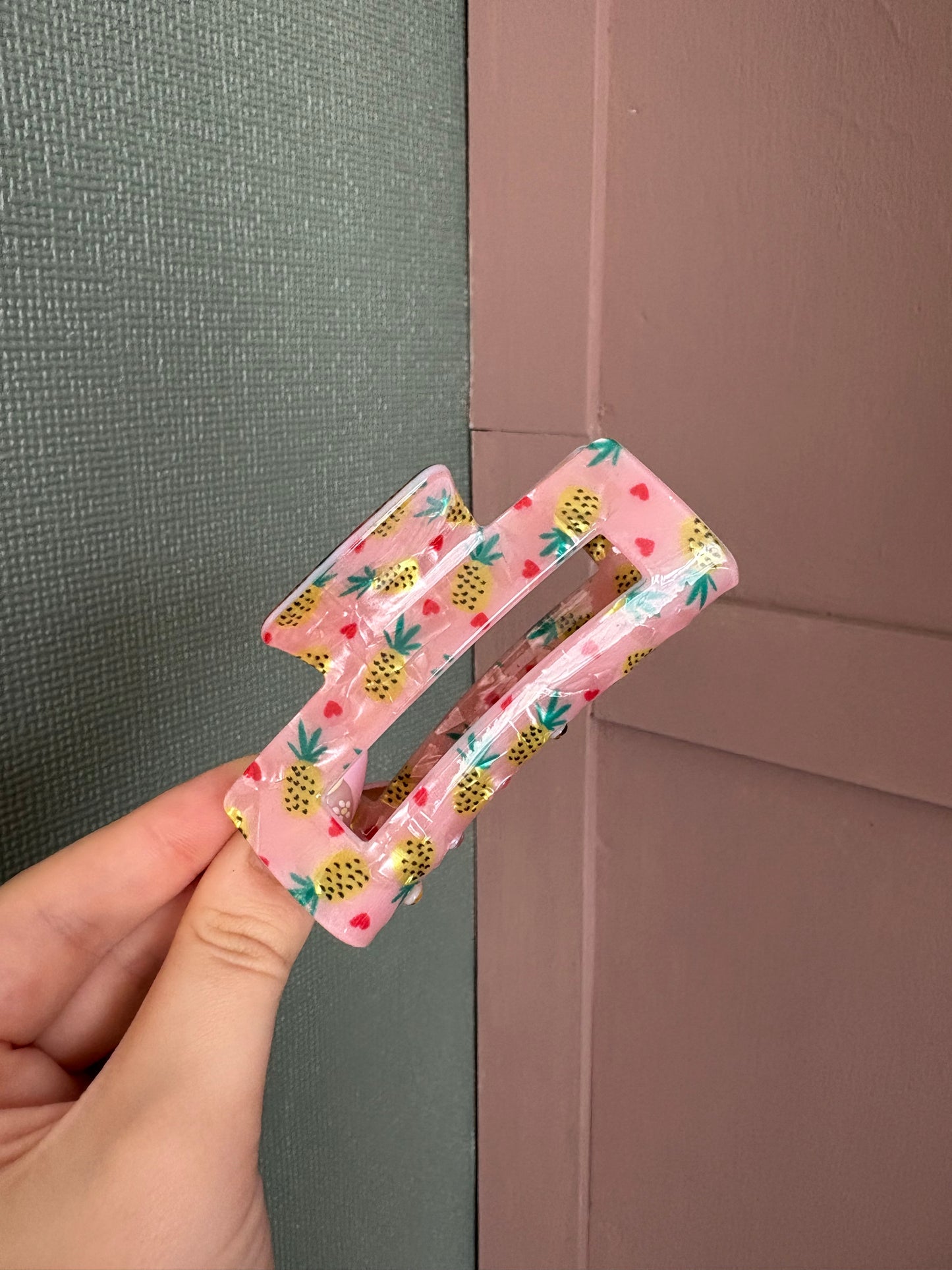 Fruit claw clips