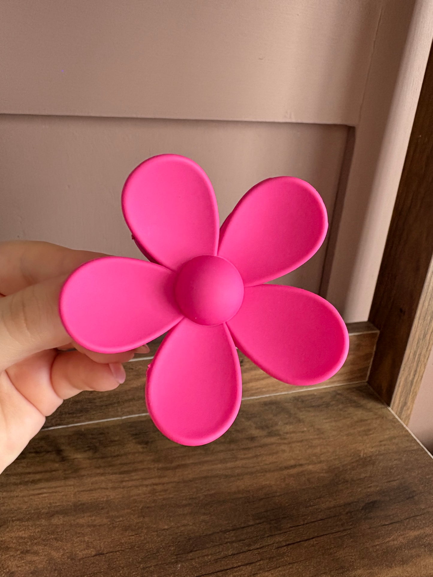 Flower claw clips - pinks