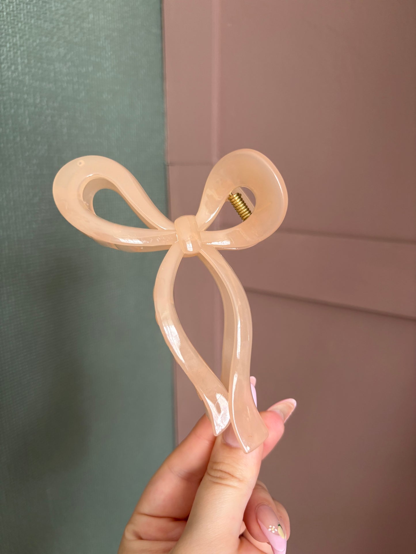 Bow claw clips - pinks