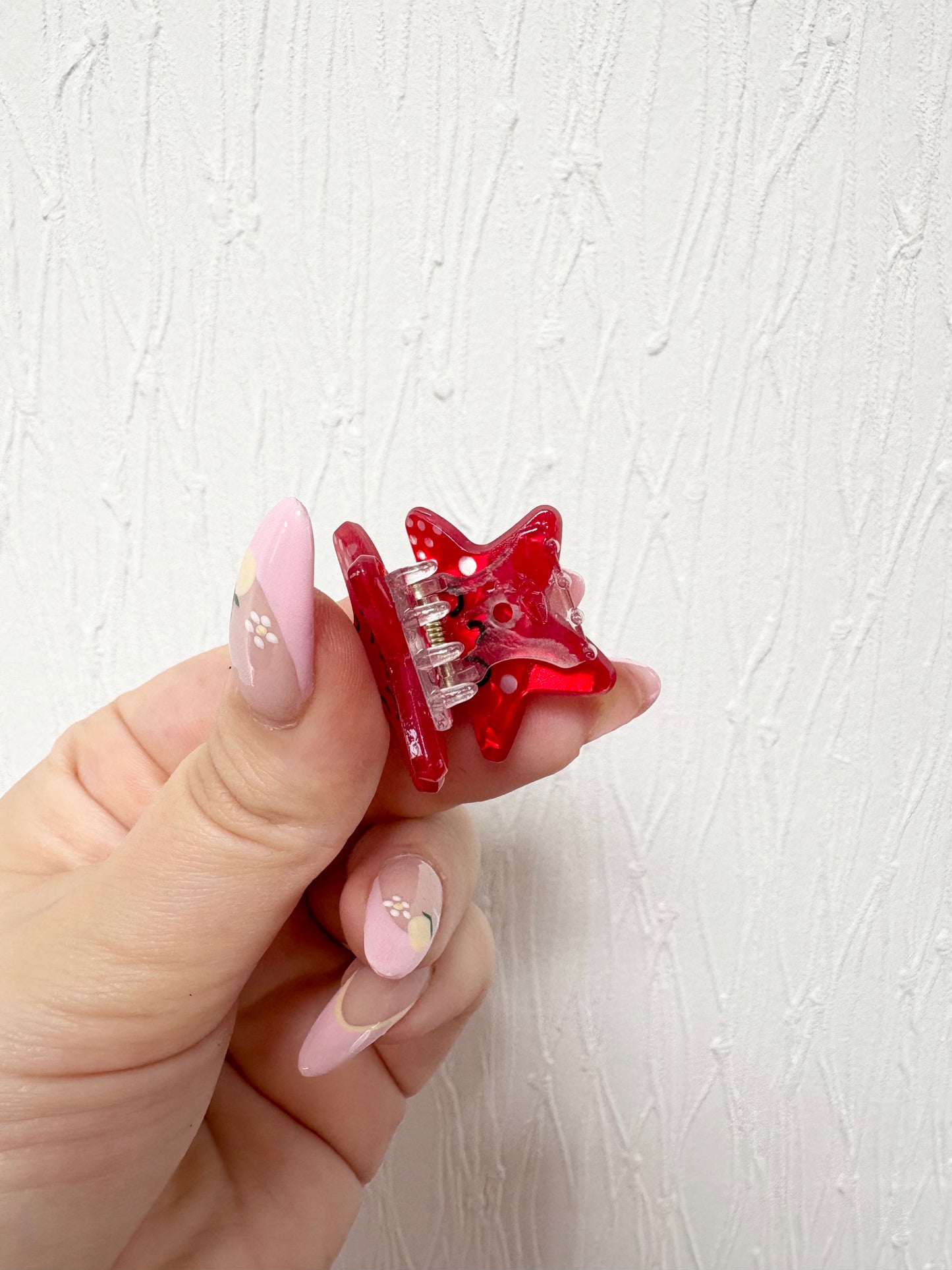 Small sea creature claw clips