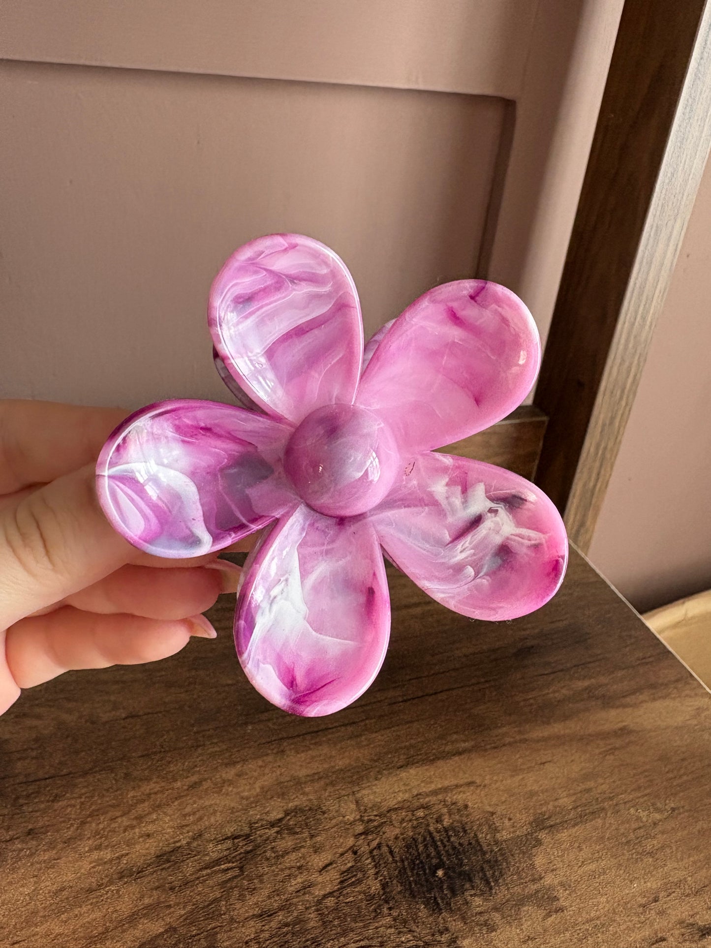 Flower claw clips - pinks