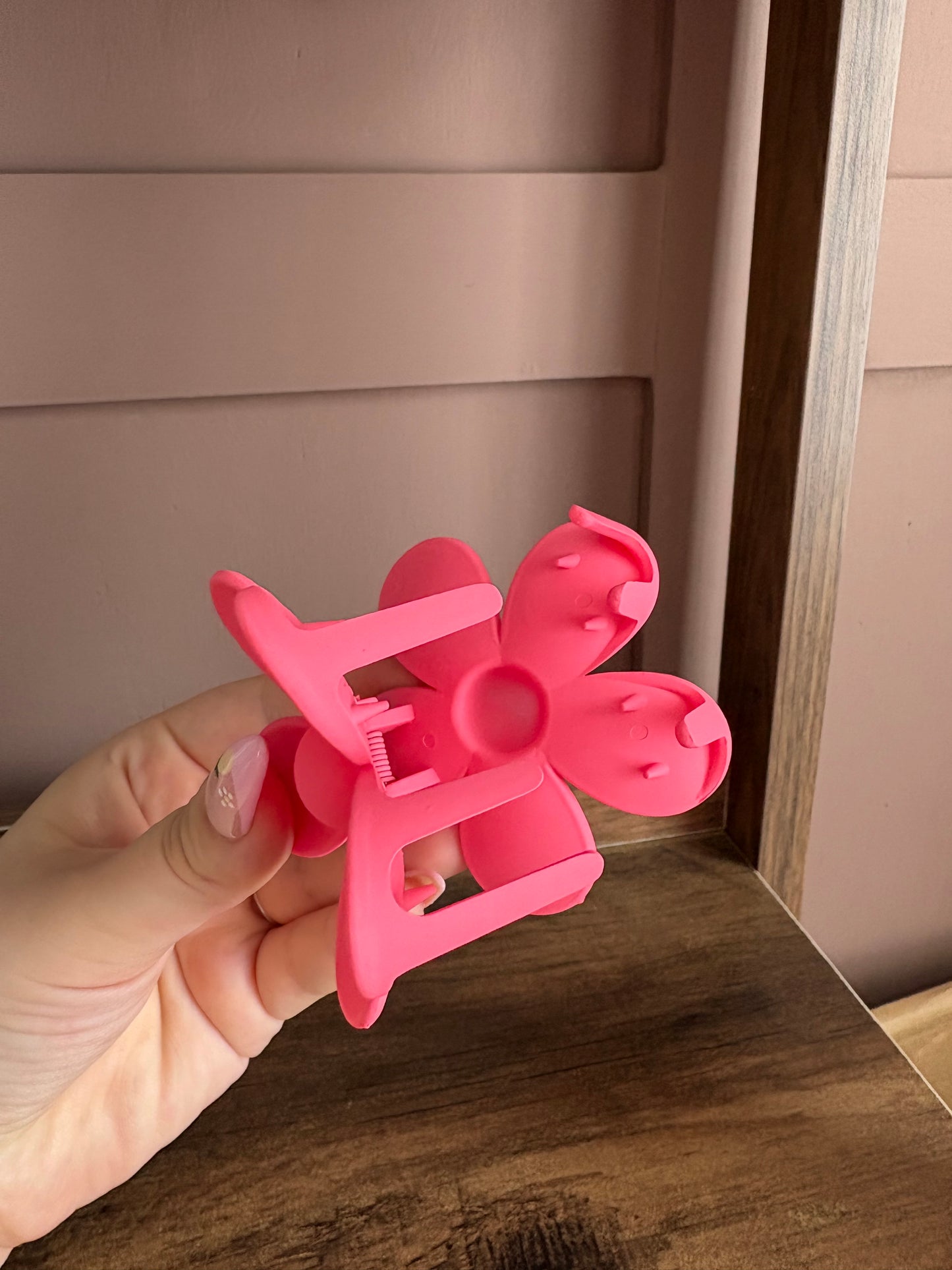 Flower claw clips - pinks