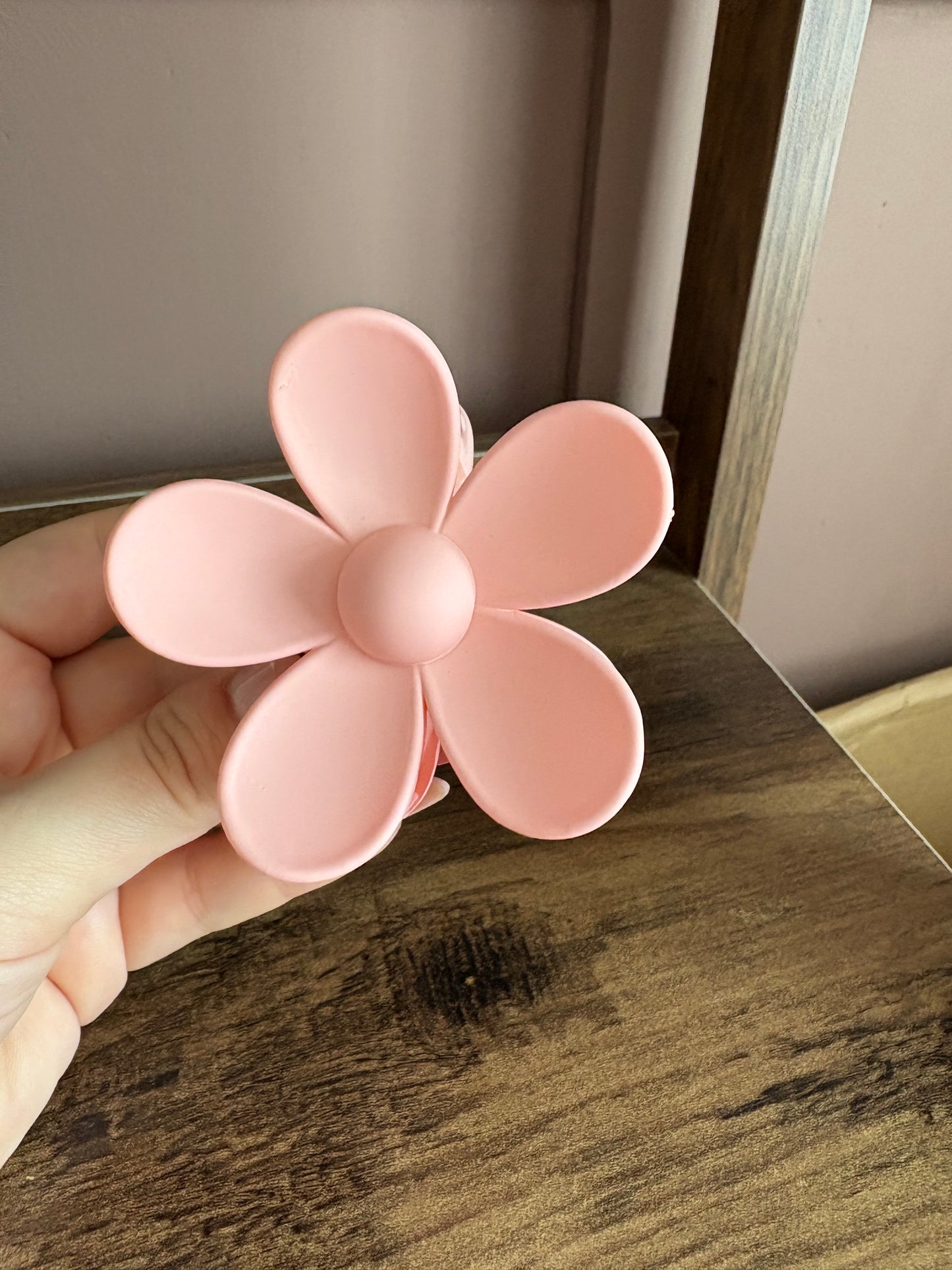 Flower claw clips - pinks