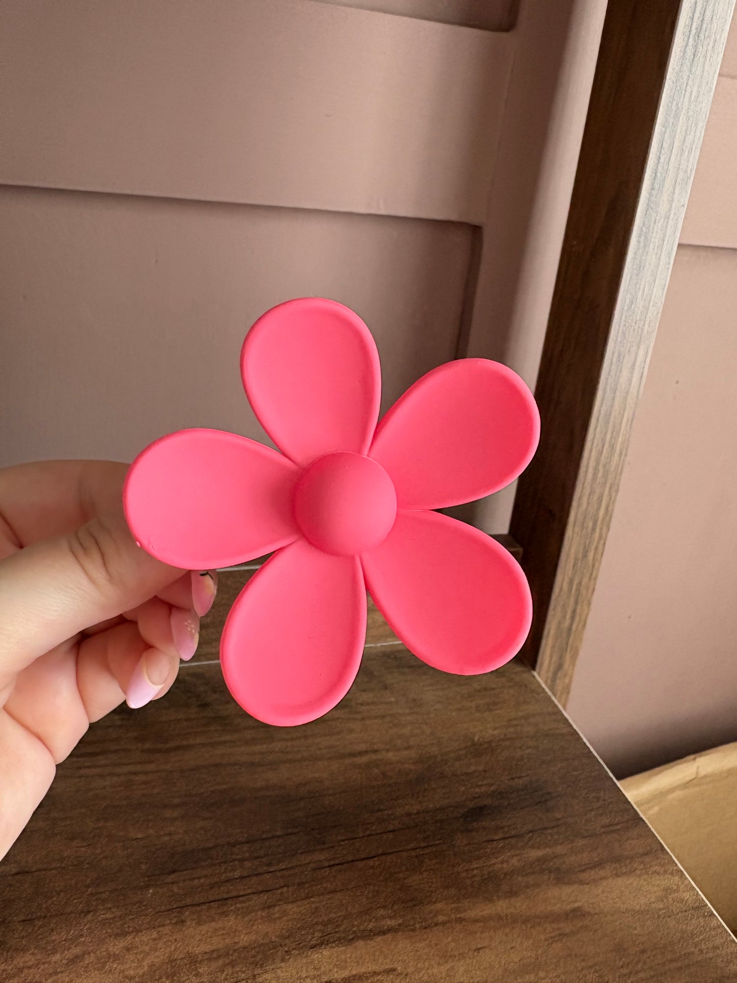 Flower claw clips - pinks