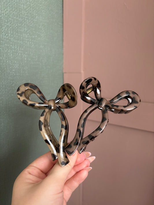 Small bow claw clips - leopard