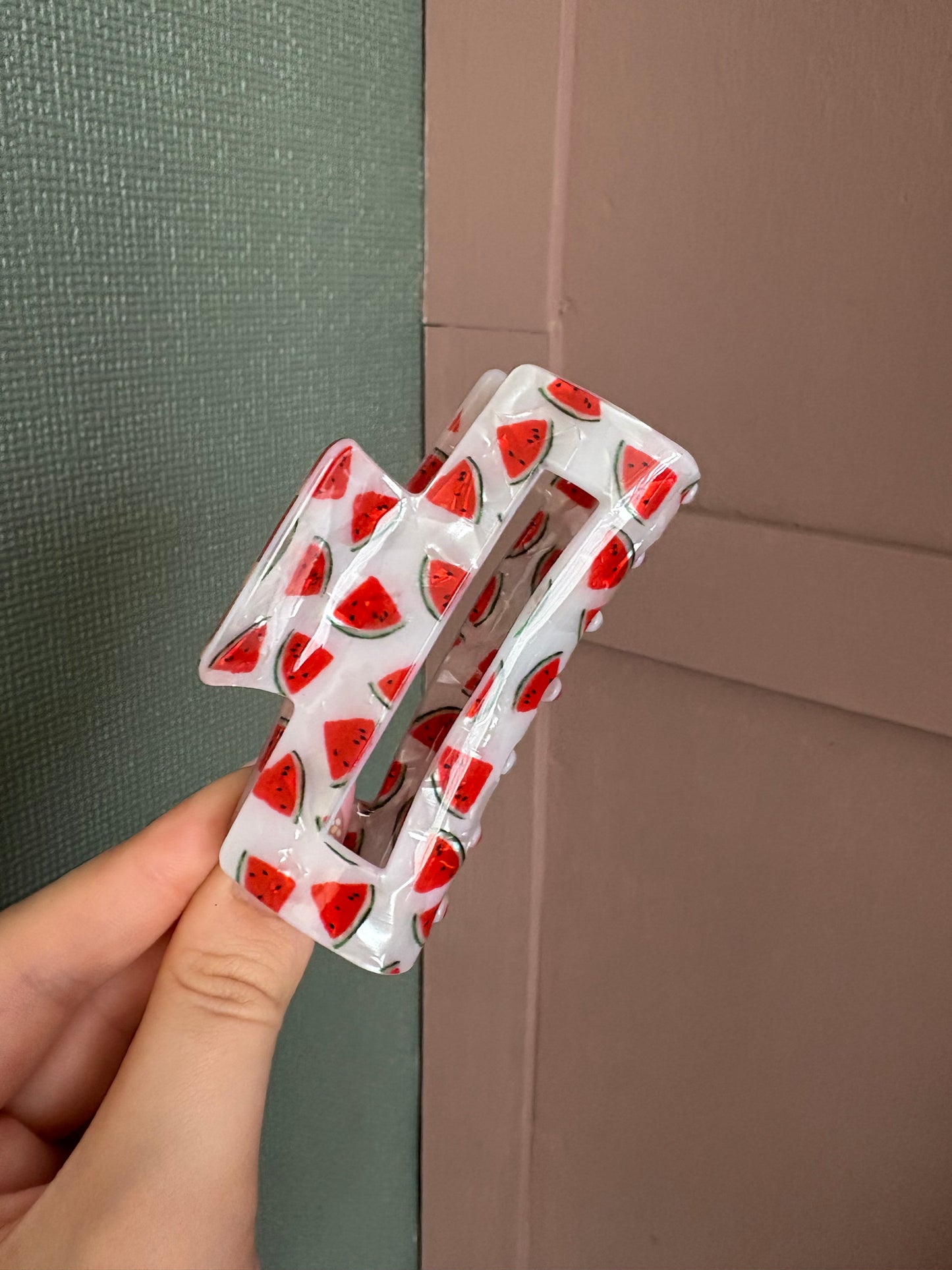 Fruit claw clips